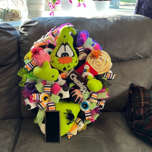 New Halloween Wreath - Picture 2 of 4